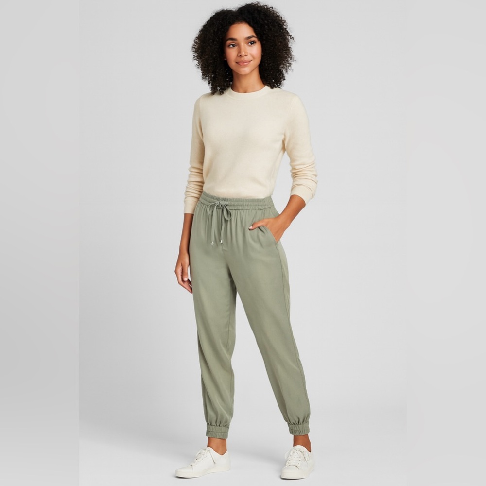 NWT Nanette Lepore Spring Sage Drawstring
Jogger Pants Small 💛